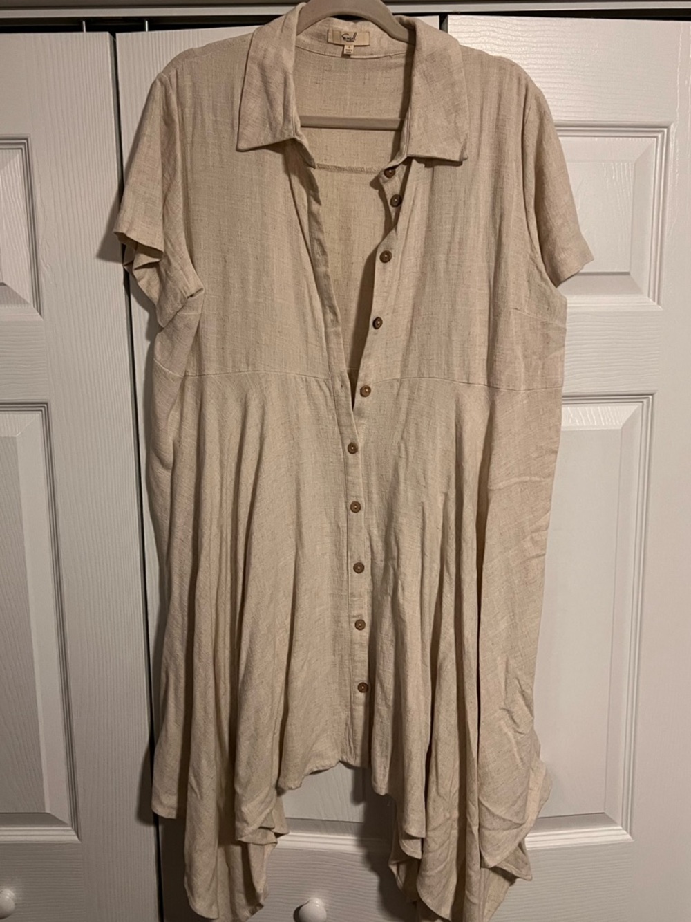 easel Neutral Beige Button-Front Collared Tunic